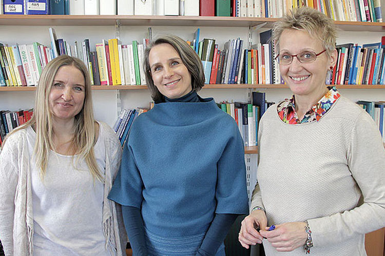Die wissenschaftlichen Leiterinnen des Projekts, Christiane Atzmüller, Ulrike Zartler und Ingrid Kromer