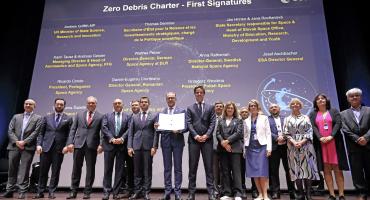 Österreich signiert "Zero Debris Charter"